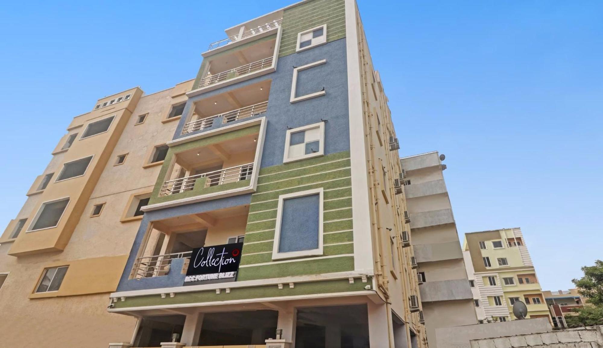 ホテル Super Townhouse Rcc Blizz Kondapur  エクステリア 写真
