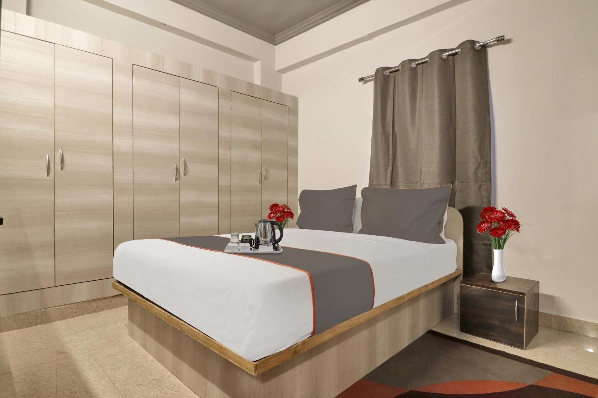 ホテル Super Townhouse Rcc Blizz Kondapur  エクステリア 写真