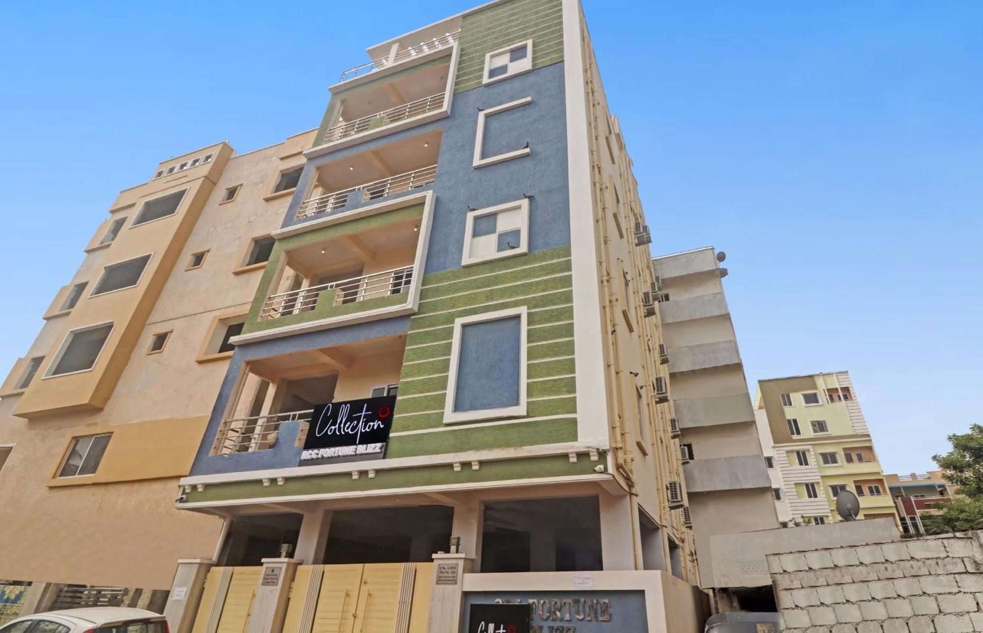 ホテル Super Townhouse Rcc Blizz Kondapur  エクステリア 写真